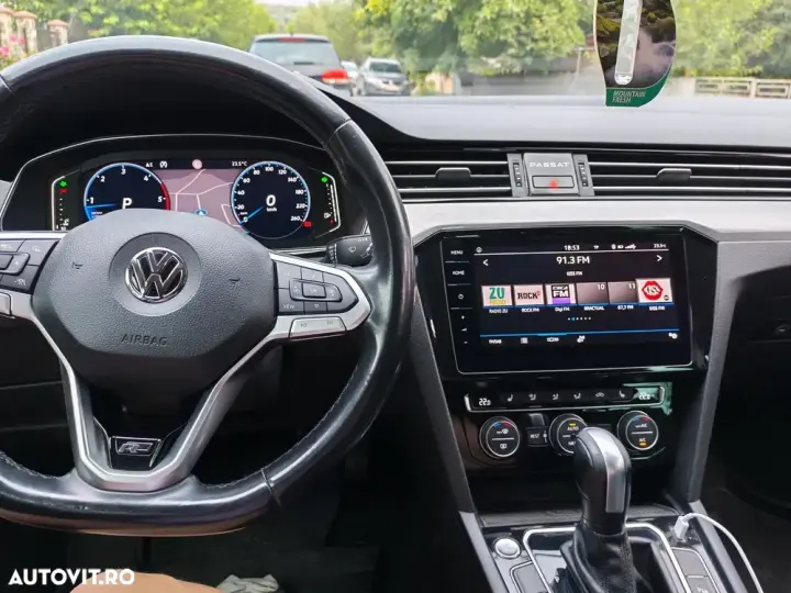 Volkswagen Passat B8 2.0 TDI DSG R Executive