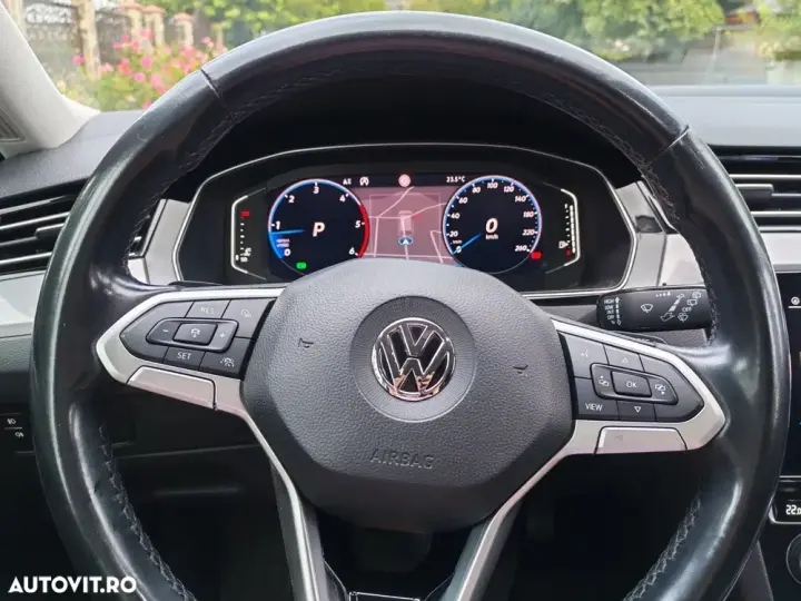 Volkswagen Passat B8 2.0 TDI DSG R Executive
