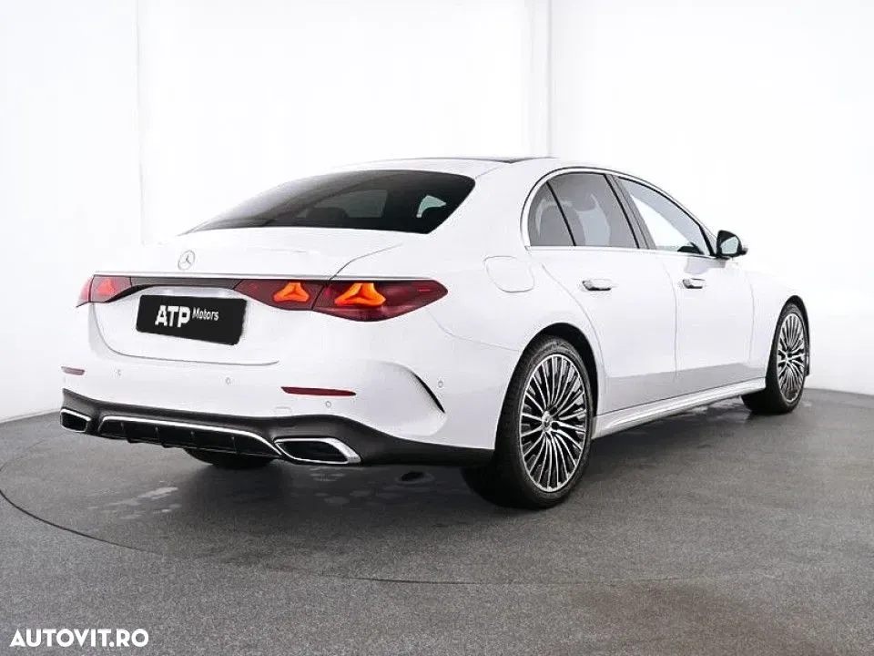 Mercedes-Benz E W214 — imagine 2