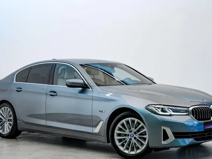 BMW Seria 5 530e xDrive AT PHEV
