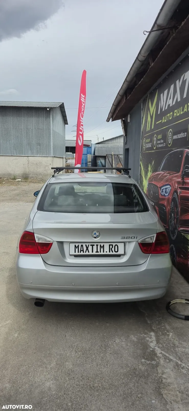 BMW Seria 3 E90/E91/E92/E93 [2005 - 2013] 320i — imagine 5
