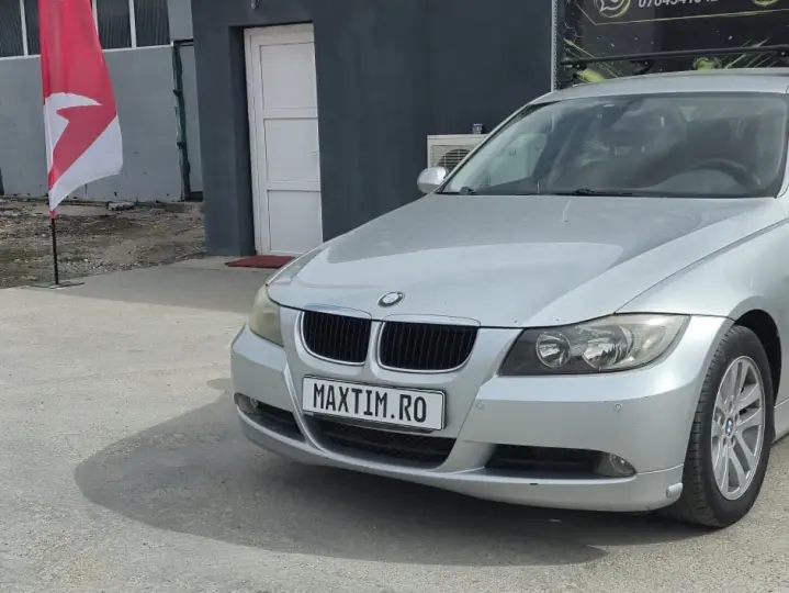 BMW Seria 3 E90/E91/E92/E93 [2005 - 2013] 320i