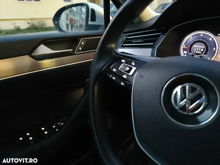 Volkswagen Passat B8 2.0 TDI SCR 4Mot DSG Highline
