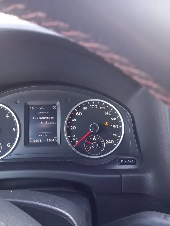 Volkswagen Tiguan 2.0 TDI 4Motion DSG BMT Sport & Style — imagine 6