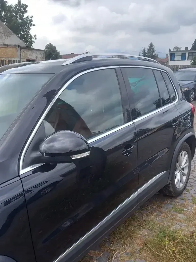 Volkswagen Tiguan 2.0 TDI 4Motion DSG BMT Sport & Style — imagine 3