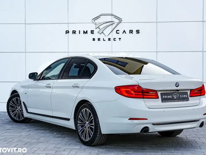 BMW Seria 5 520d Aut. Sport Line