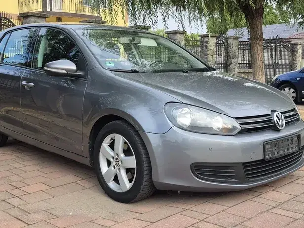 Volkswagen Golf VI