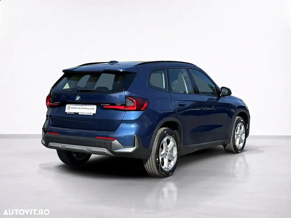 BMW X1 sDrive20i AT MHEV — imagine 5