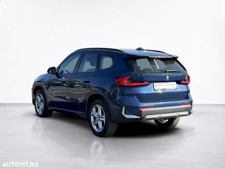 BMW X1 sDrive20i AT MHEV