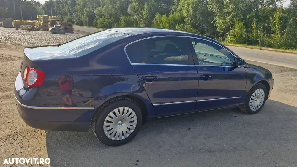 Volkswagen Passat 2.0 TDI BlueMotion Technology DPF Comfortline — imagine 3