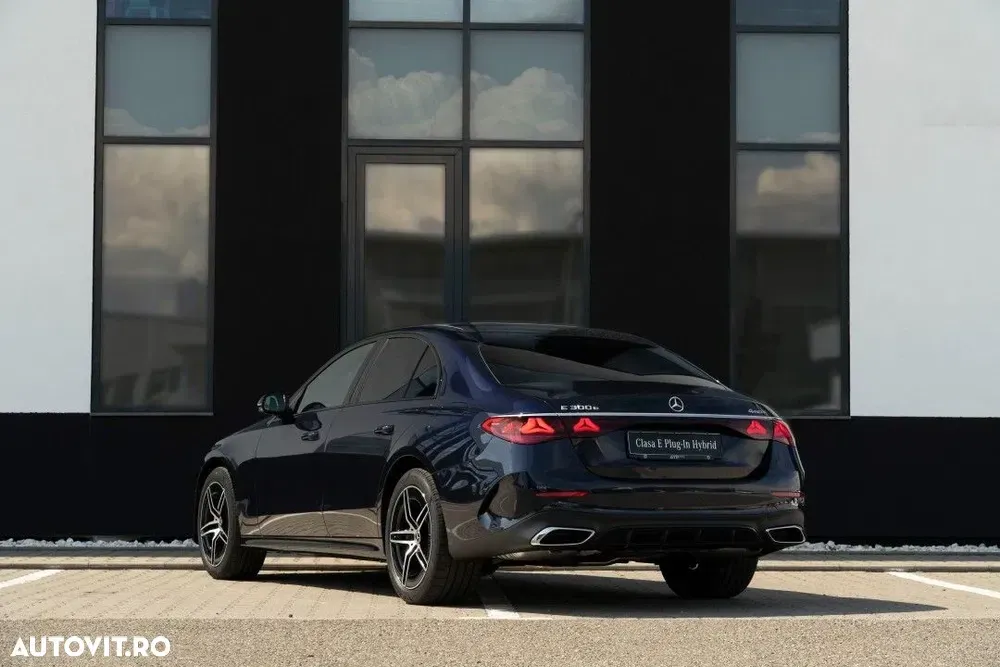 Mercedes-Benz E — imagine 3