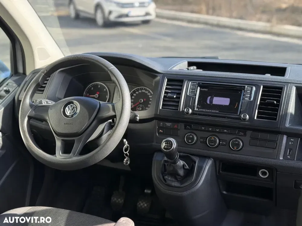 Volkswagen Caravelle — imagine 6