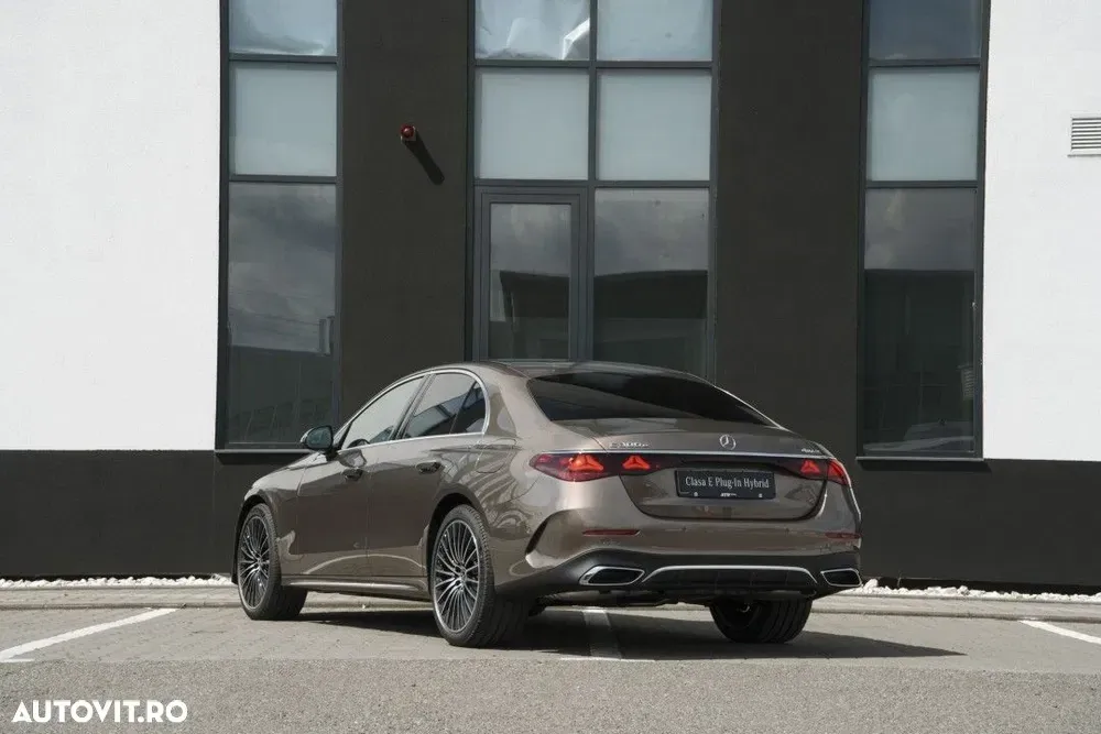 Mercedes-Benz E — imagine 3