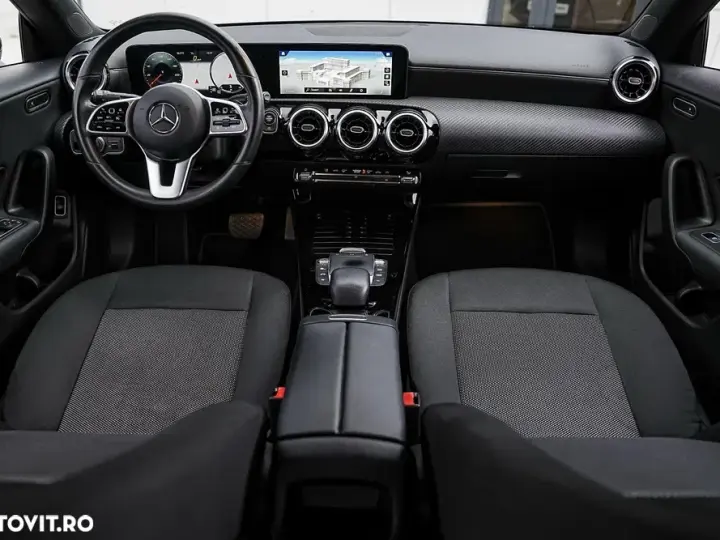 Mercedes-Benz CLA 180 C118 7G-DCT Progressive