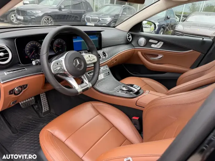 Mercedes-Benz E W213 300 9G-TRONIC AMG Line