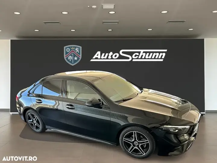 Mercedes-Benz A 200 W177/V177 Sedan 7G-DCT AMG Line