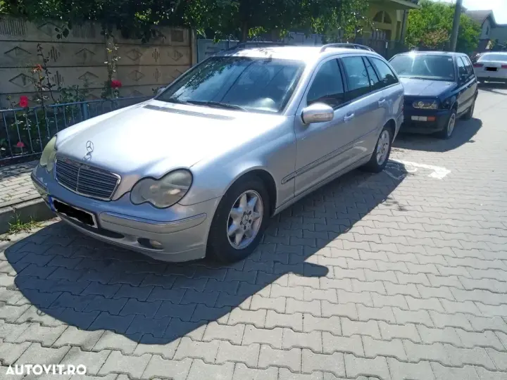 Mercedes-Benz C W203 220 T CDI Elegance