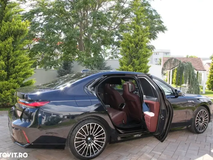 BMW Seria 7 G70 [2022-Prezent]