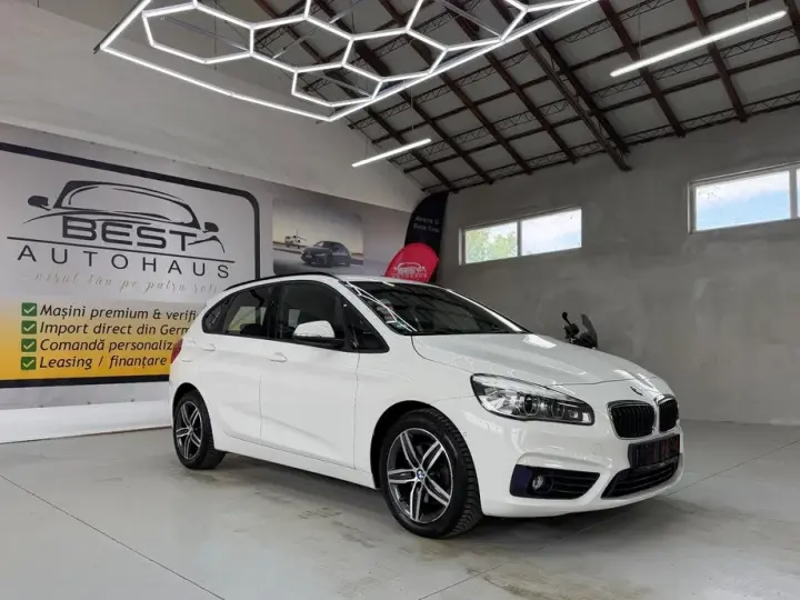 BMW Seria 2 220d Aut. Sport Line