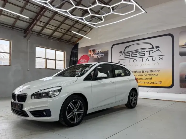 BMW Seria 2 220d Aut. Sport Line