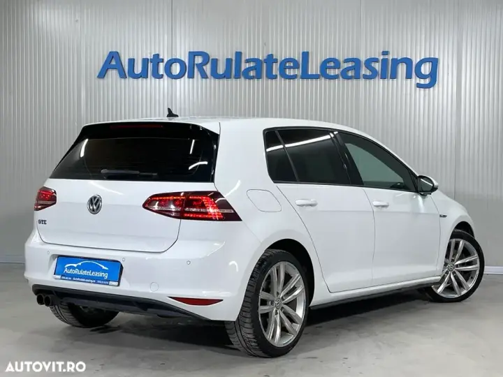 Volkswagen Golf VII